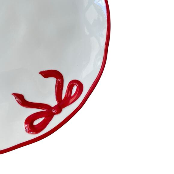 Hand Painted Coquette Red Bow Dinner Plates 10.25in White Ceramic Set of 4 NEW - Picture 6 of 13